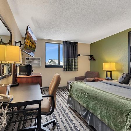 Bison Plains Lodge Moorhead ภายนอก รูปภาพ